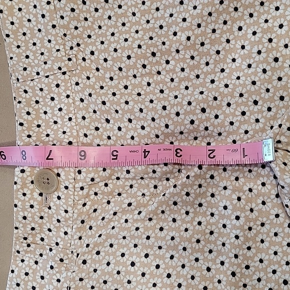 LOFT Size 00 Daisy Print Linen Cotton Blend RIviera Shorts, Exc. Used Condition - Picture 7 of 13